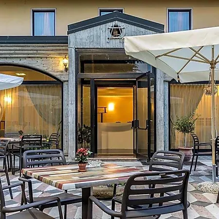 Postumia Hotel